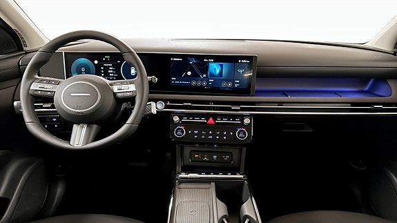 Hyundai Tucson 4 of 12
