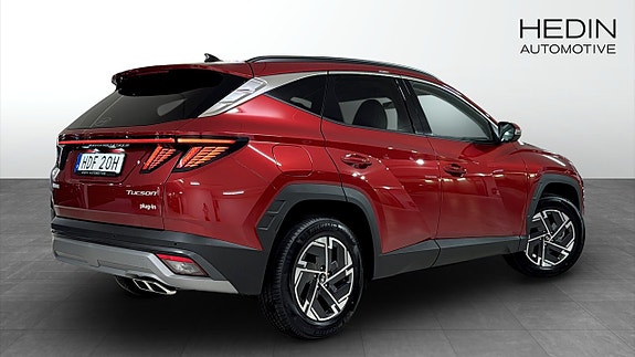 Hyundai Tucson 2 of 12