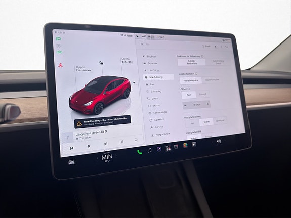 Tesla Model Y 22 of 30