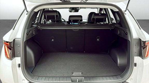 Hyundai Tucson 10 of 13