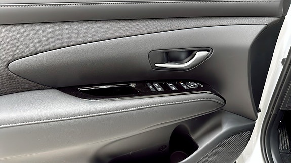 Hyundai Tucson 11 of 13