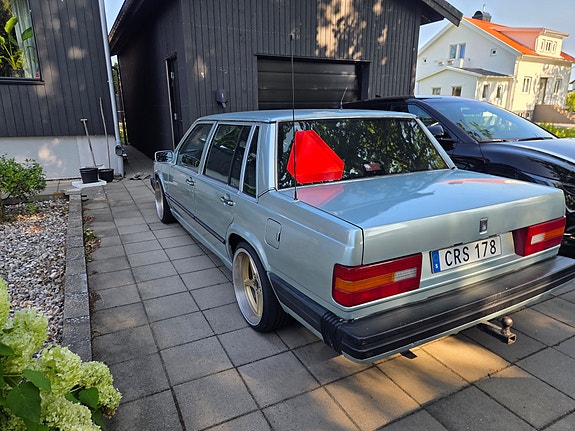 Volvo 740 3 of 3