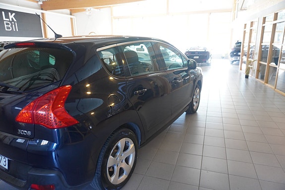 Peugeot 3008 3 of 7