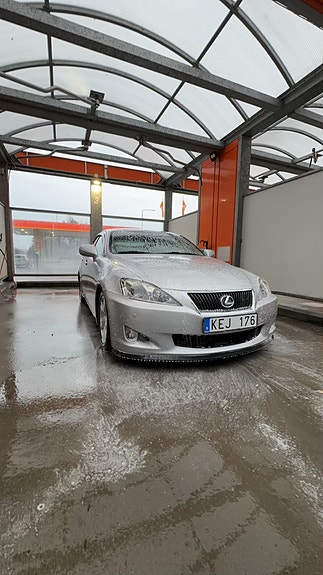 Lexus IS250 3 of 20
