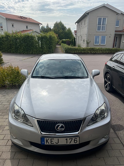 Lexus IS250 19 of 20