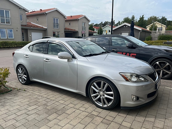 Lexus IS250 18 of 20