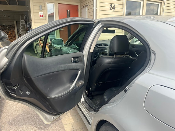 Lexus IS250 5 of 20