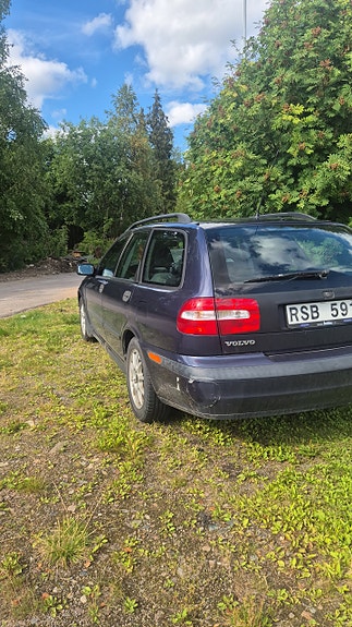 Volvo V40 5 of 6