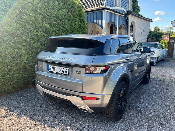 Land Rover Range Rover Evoque 3 of 3