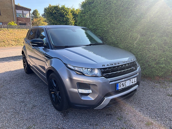 Land Rover Range Rover Evoque 2 of 3