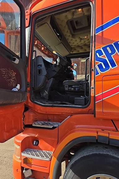 Scania R480LB 8x4 Lastväxlarbil 20 of 24