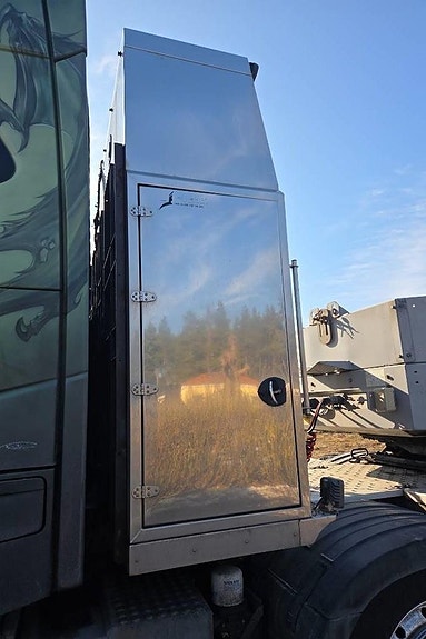 Volvo FH16 750 8x4 Dragbil med släp 7 of 24