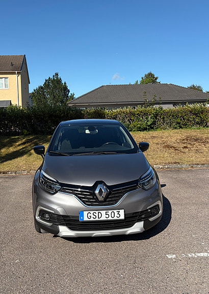 Renault Captur 2 of 8