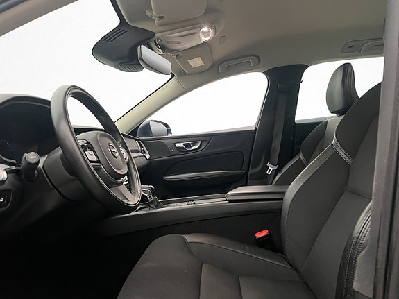 Volvo V60 9 of 30