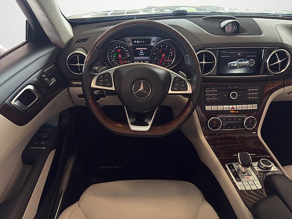 Mercedes-Benz SL500 11 of 22