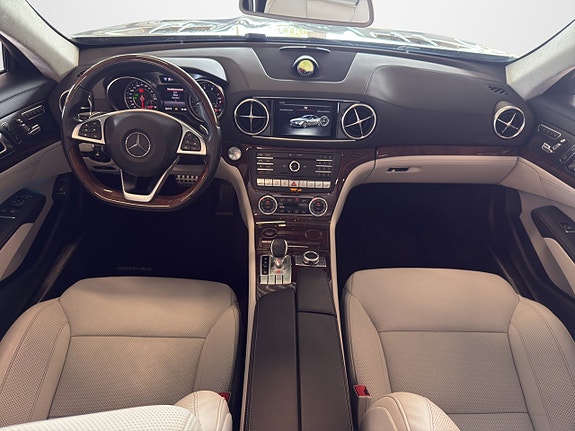Mercedes-Benz SL500 12 of 22