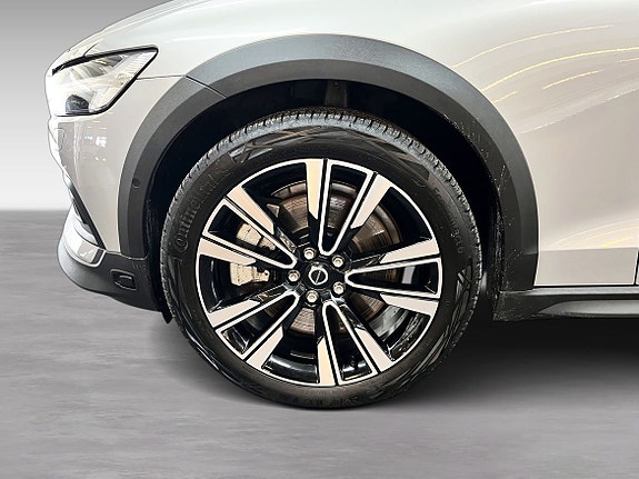 Volvo V60 Cross Country 11 of 11