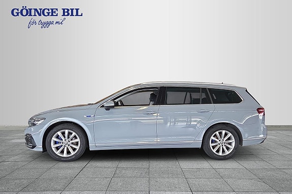Volkswagen Passat 5 of 14