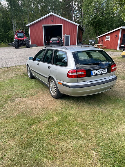 Volvo V40 7 of 7