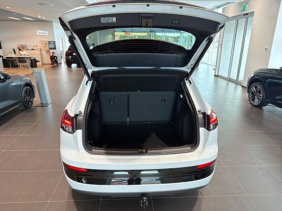 Audi Audi 23 of 26