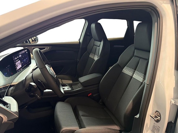 Audi Audi 12 of 26