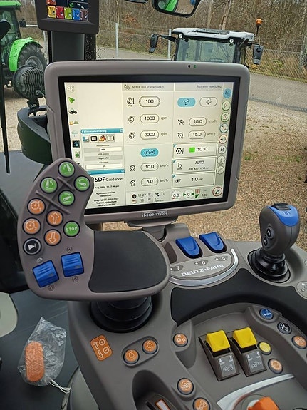 DEUTZ-FAHR 6165 TTV 2 of 6