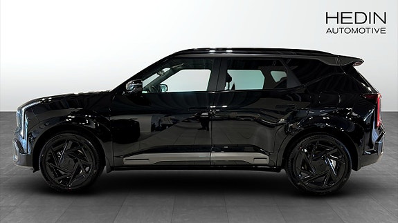 Kia Seltos 6 of 9