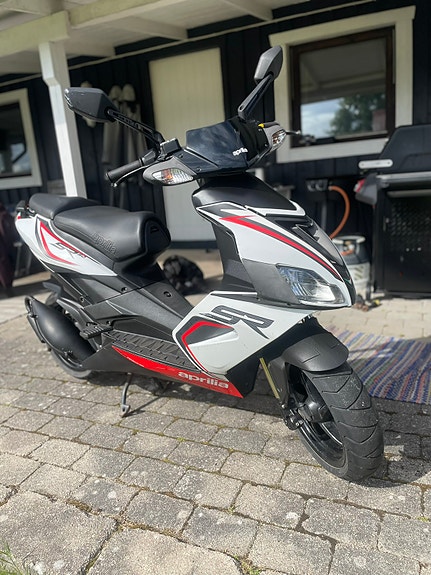Aprilia SR 50R 2016 2 of 3
