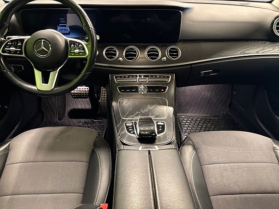 Mercedes-Benz E220 d 10 of 25