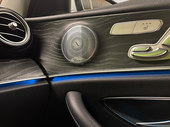 Mercedes-Benz E220 d 20 of 25