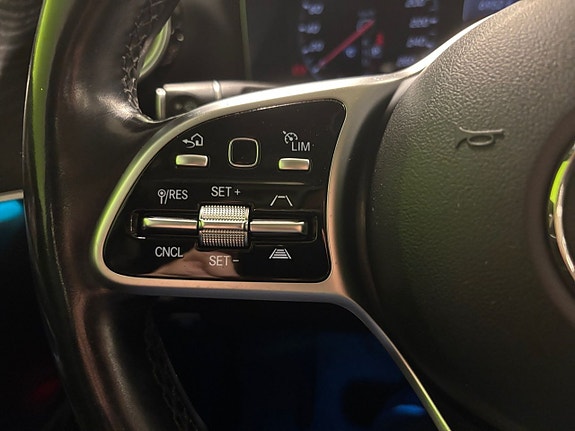 Mercedes-Benz E220 d 22 of 25