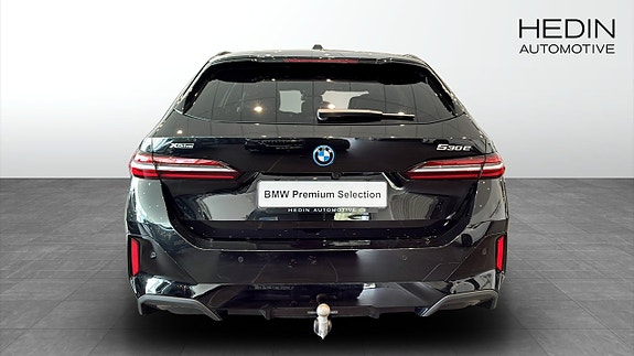 BMW 530e 7 of 9