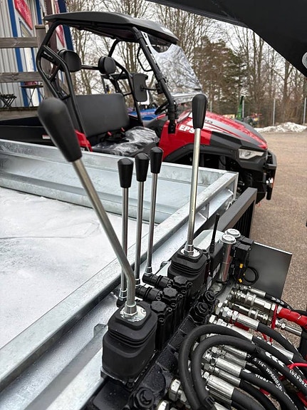 XYZ TIMMERVAGN 320 7 of 8