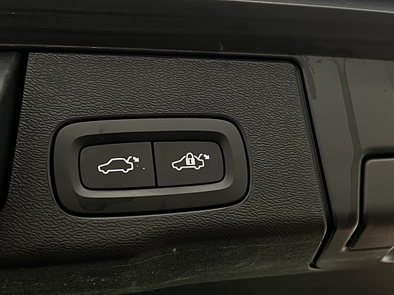 Volvo XC60 19 of 30