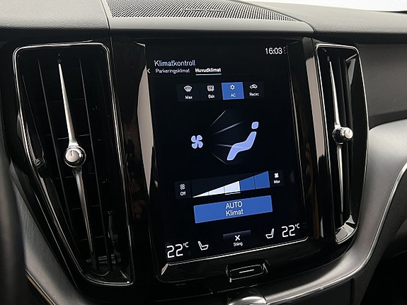 Volvo XC60 23 of 30