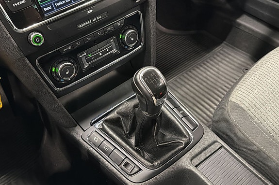 Skoda Superb 10 of 18