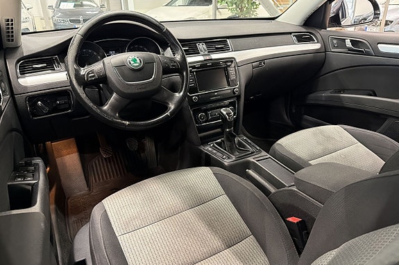 Skoda Superb 8 of 18