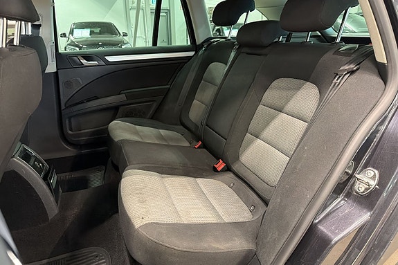 Skoda Superb 16 of 18