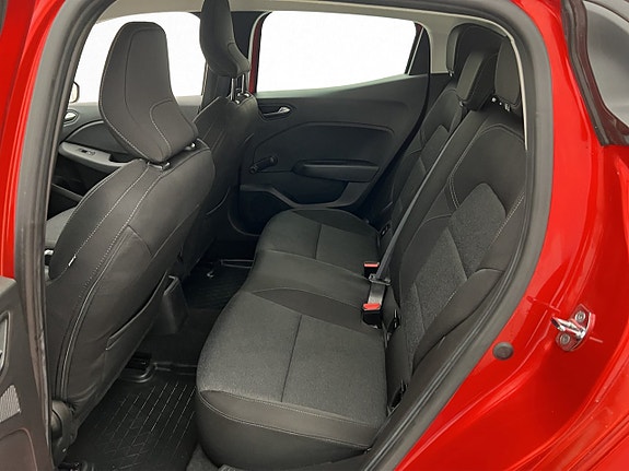 Renault Clio 15 of 25