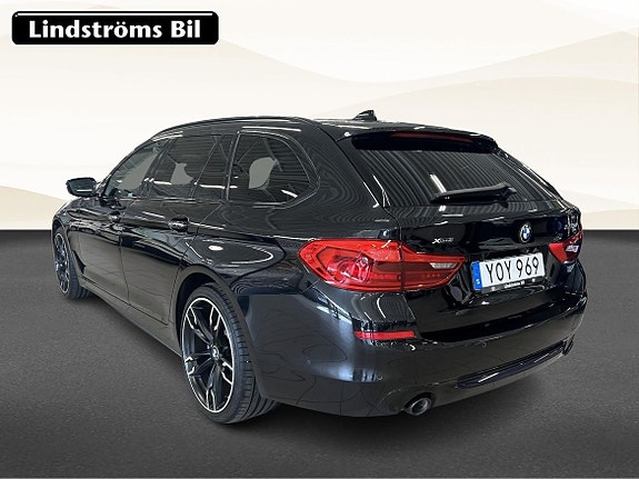 BMW 520d 4 of 18