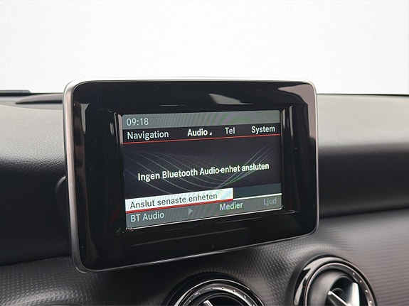 Mercedes-Benz A180 16 of 26