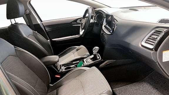 Kia Ceed 3 of 16