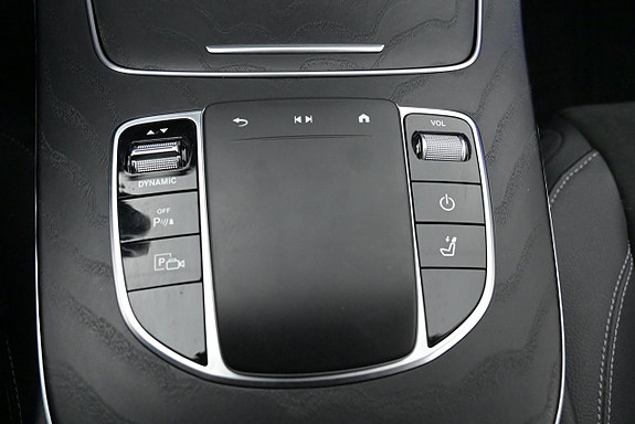 Mercedes-Benz E300 18 of 27