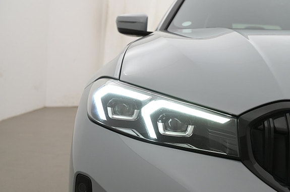BMW 330e 25 of 27