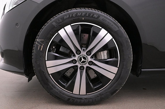 Mercedes-Benz C300 27 of 27