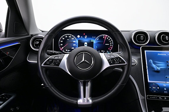 Mercedes-Benz C300 7 of 27