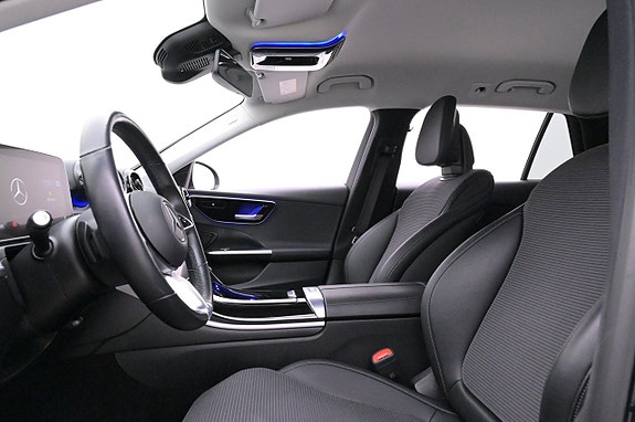 Mercedes-Benz C300 11 of 27