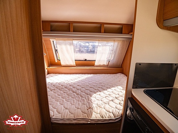 Adria AVIVA 390 PS *Förtält *Dubbelbädd 8 of 15