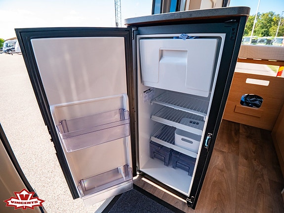 Sunlight Cliff 540 *3500kg *Under 6m *Solcell 7 of 18