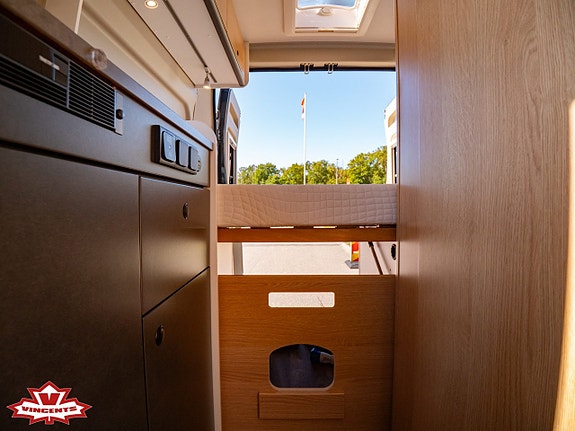 Sunlight Cliff 540 *3500kg *Under 6m *Solcell 8 of 18